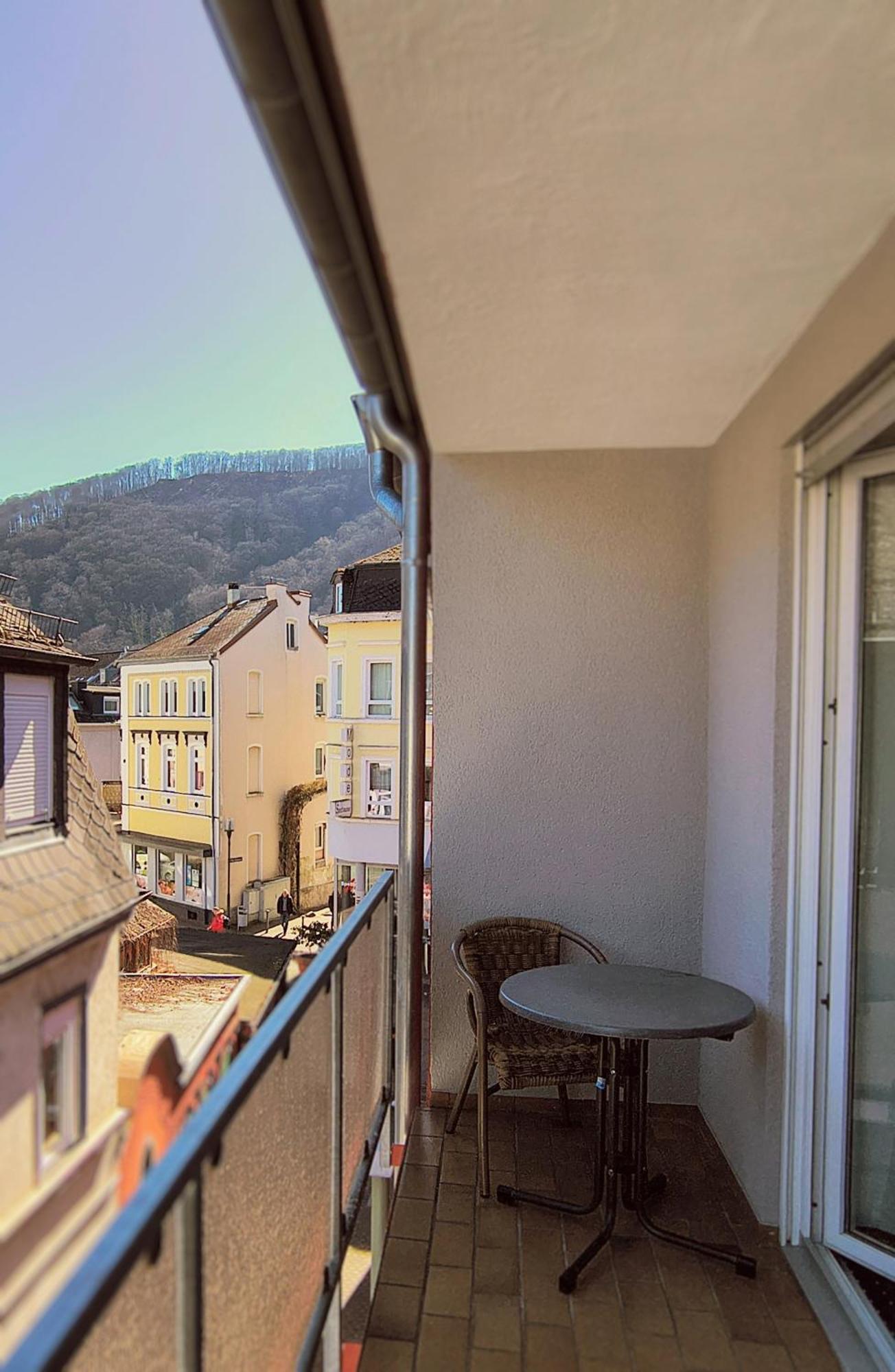 Hotel Restaurant Adria Kroatien Bad Ems Exteriör bild